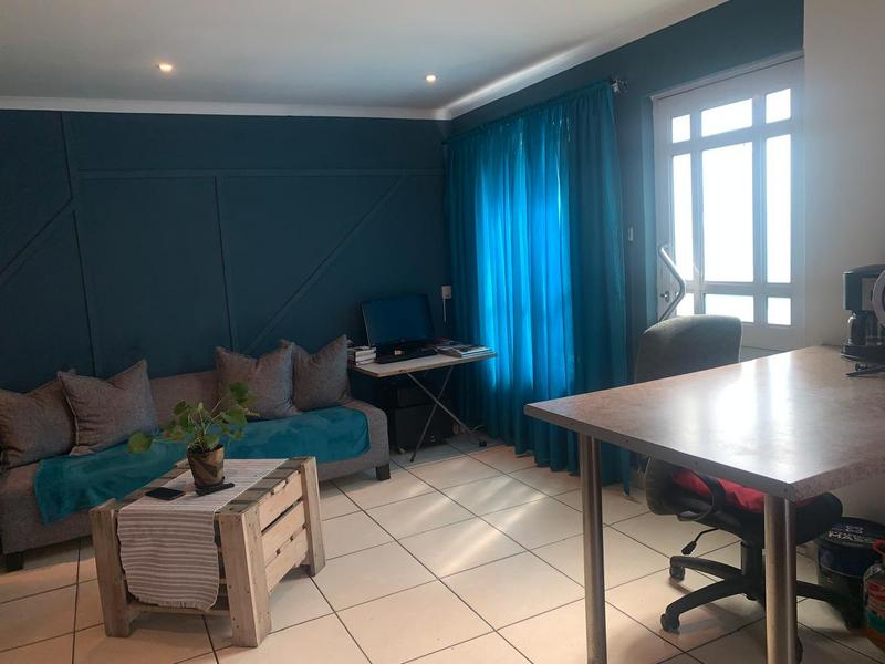 2 Bedroom Property for Sale in New Woodlands Western Cape